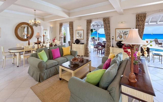 Sunny Vacation Villa 90