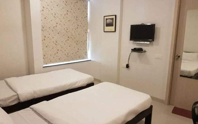 OYO 12227 Hotel Resonare Baner