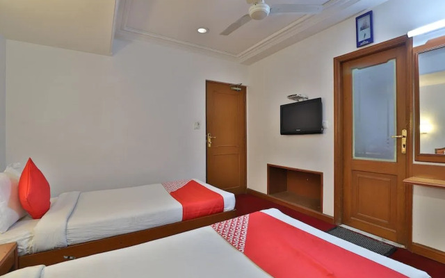 OYO 43699 Hotel Aditi