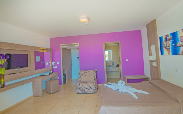 New Famagusta Hotel&Suites