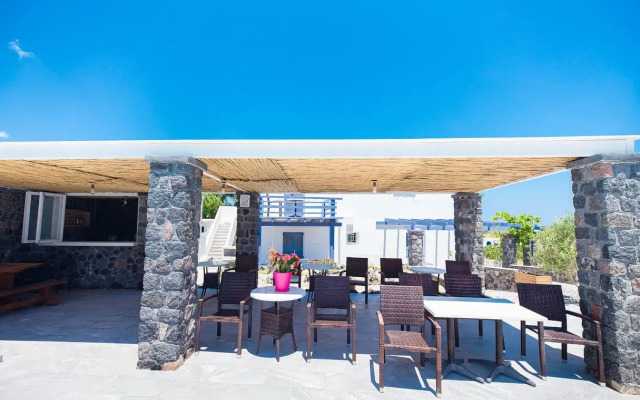 Golden Sunrise Suites