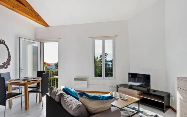 Alluring Holiday Home in Magagnosc With Balcony