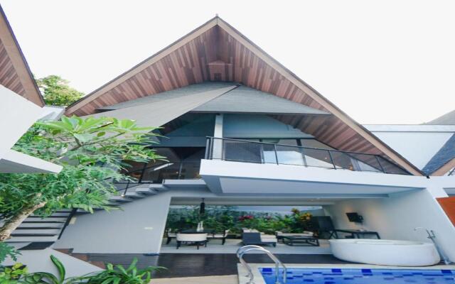 The Chloe Villa