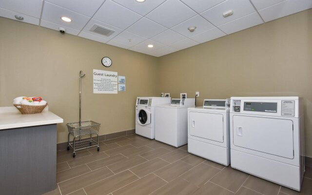 Holiday Inn Express & Suites Charlotte - Ballantyne by IHG