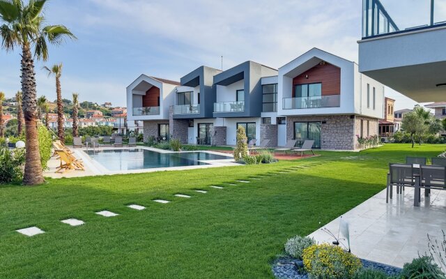 Back Sea Cunda Apart Otel