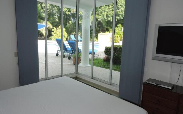 Casa Campestre El Peñon 5 Habitaciones