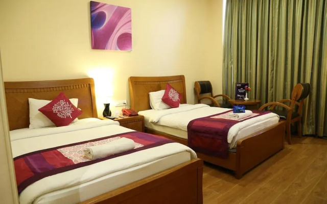 OYO Premium Baddi Nalagarh Highway