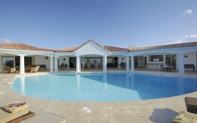 Villa With 5 Bedrooms in Saint Martin, With Wonderful sea View, Privat