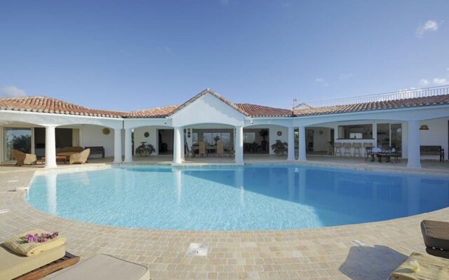 Villa With 5 Bedrooms in Saint Martin, With Wonderful sea View, Privat