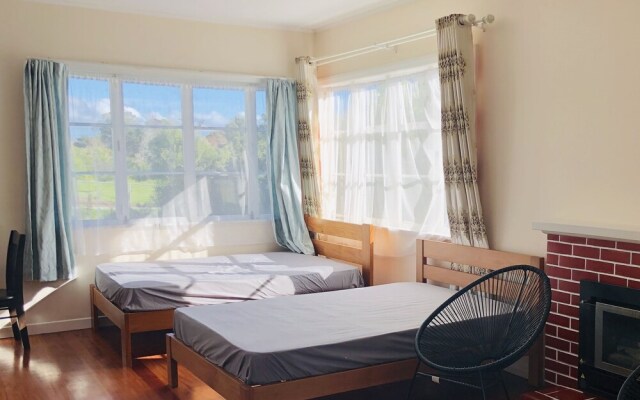 Arent Serviced House Mt Albert
