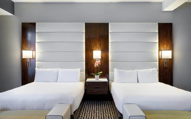 Hotel Metro, Autograph Collection