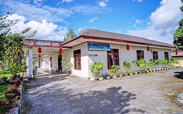 Capital O 92214 Beristera Hotel