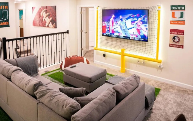 Luxury AND FUN Near Disney Parks 9BR