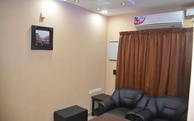 Max Classic Serviced Apartment