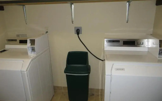 Days Inn Custer
