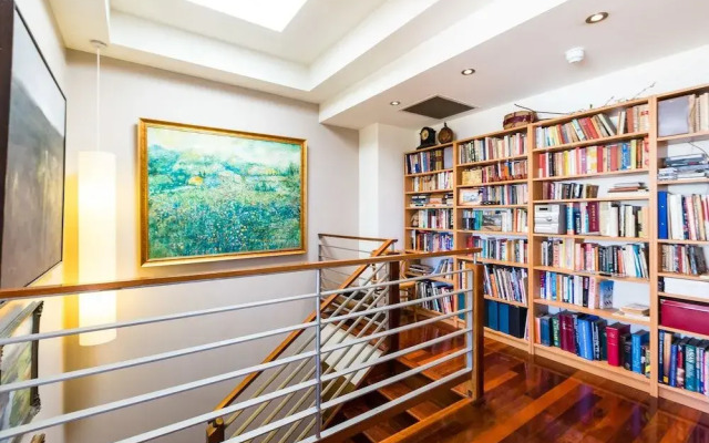 BELLE, 2BDR Melbourne Apartment