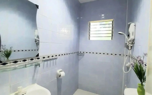 Conrada's Place Hotel and Resort