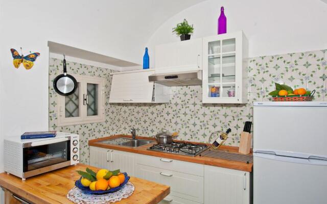 Loft at 200mt from the beach-park inside-sea view