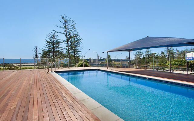 Beach House Seaside Resort Coolangatta