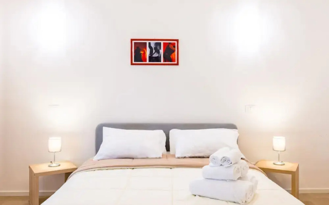 Art Apartment by Napoliapartments