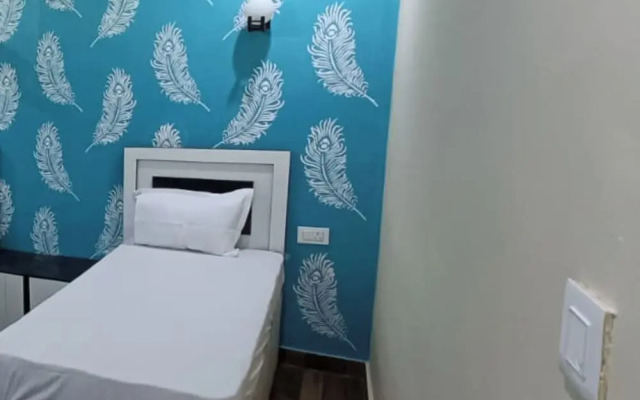 Goroomgo Mohit Paying Guest House Varanasi
