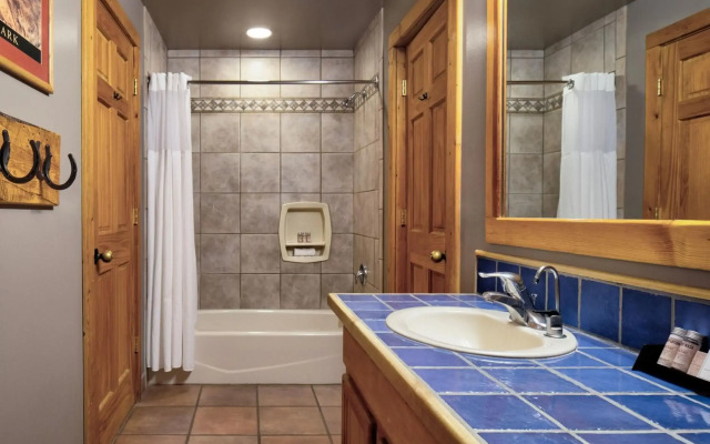 Red Cliffs Lodge Moab