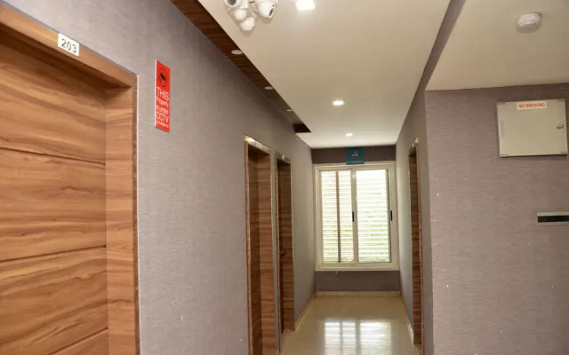 OYO 967 Hotel Lalaji's Executive