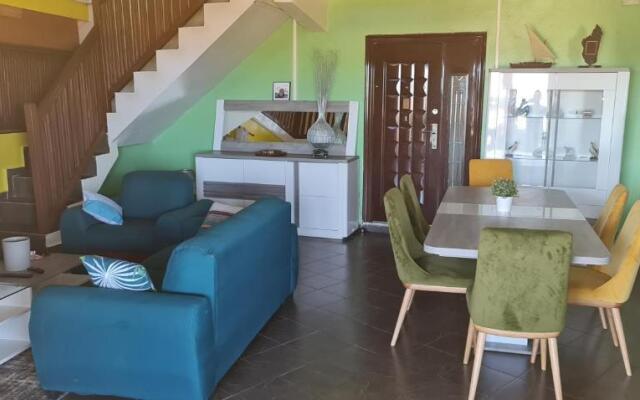 Cacao Lodge