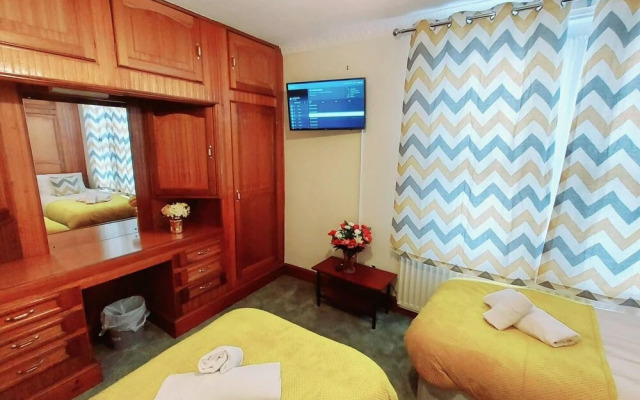 Garfield Villa-beautiful 4-bed House in Gillingham