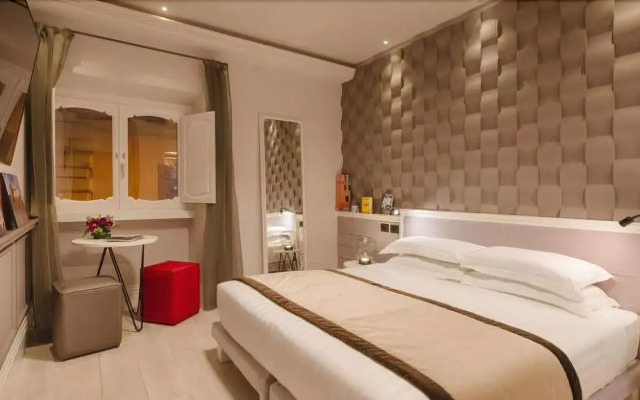 Rhea Silvia Luxury Navona