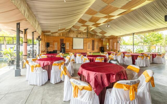 OYO 900 Villa Buleud