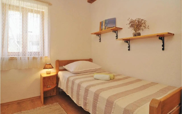 Holiday home Vir 13