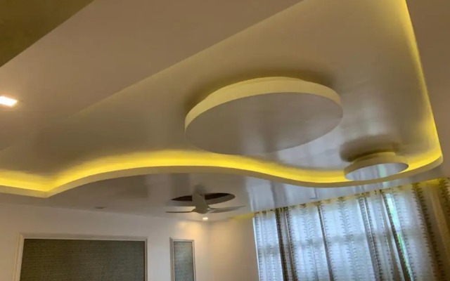 Hotel Blue Waves