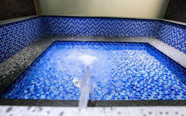 Pierre Hot Spring