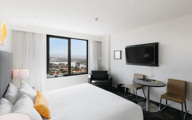 voco Gold Coast by IHG