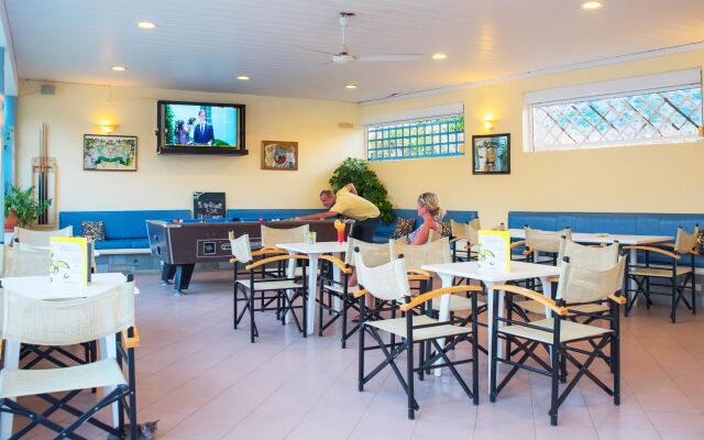 Melissa Apartments, Studios & Suites