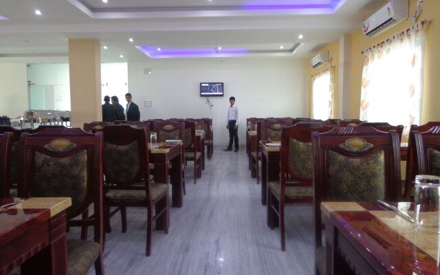 Hotel R. K. Palace