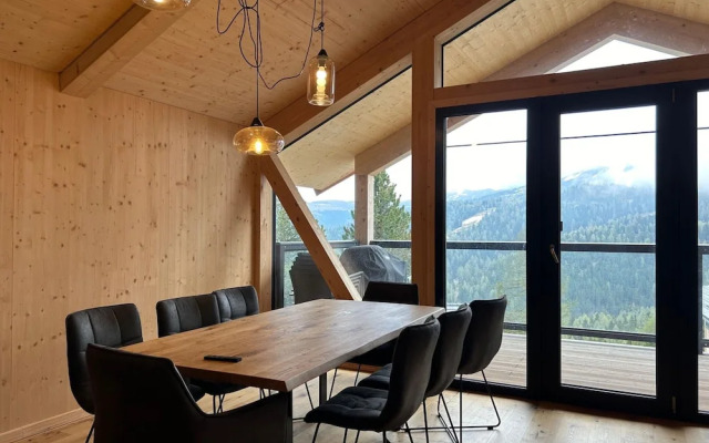 Nice Chalet With Sauna