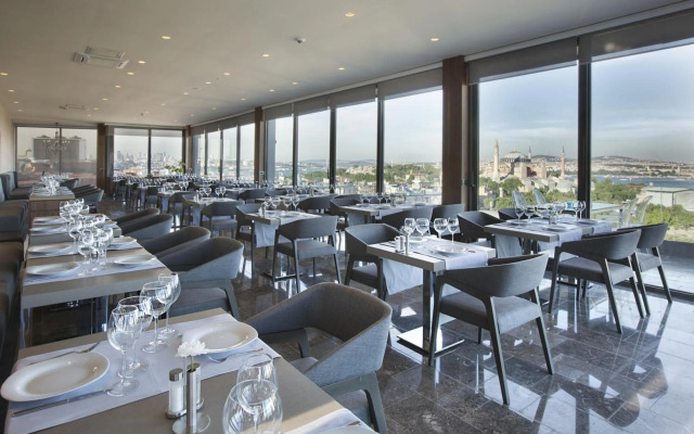 Hotel Arcadia Blue Istanbul
