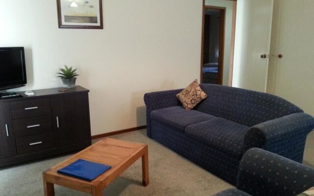 Golf View Apartment 7