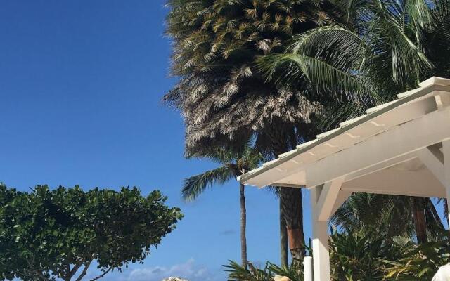 Caribbean Club Luxury Condo Hotel