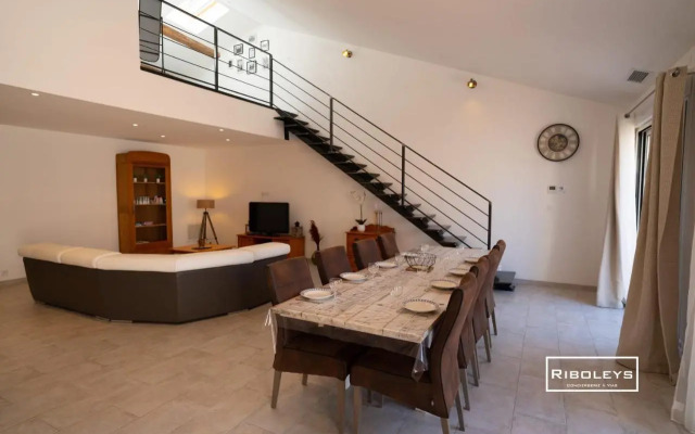 Sublime Loft de 130m² calme à Vias-Village