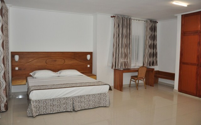 Rosalie's Suites
