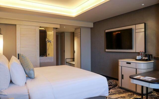 Movenpick Surabaya City