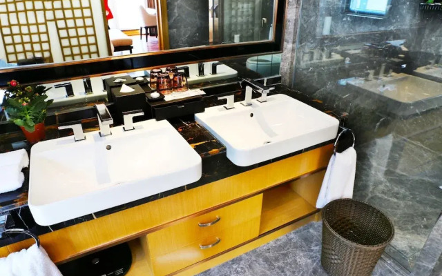 Huangshan Jinpu Dongyi Hotel
