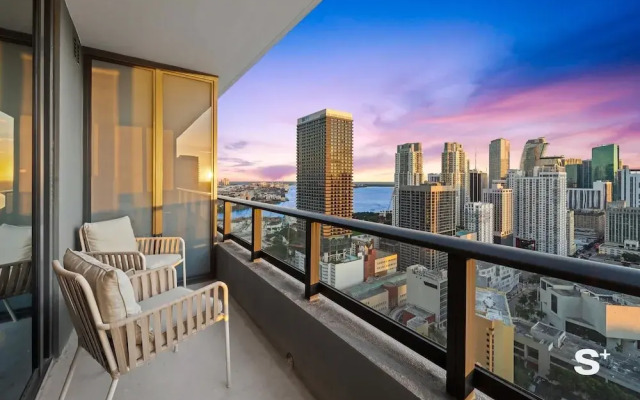 Miami Luxury Studio With City View