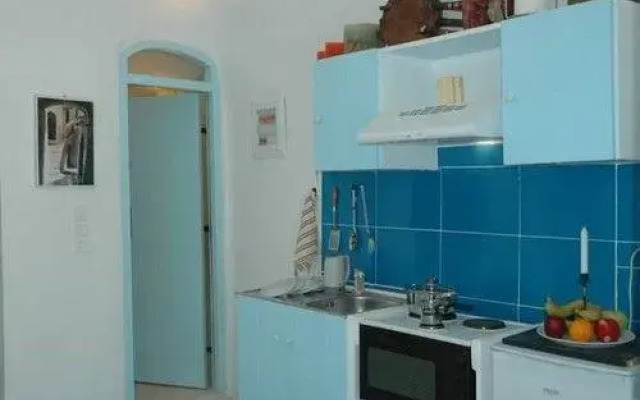 Black Rock Traditional Rooms