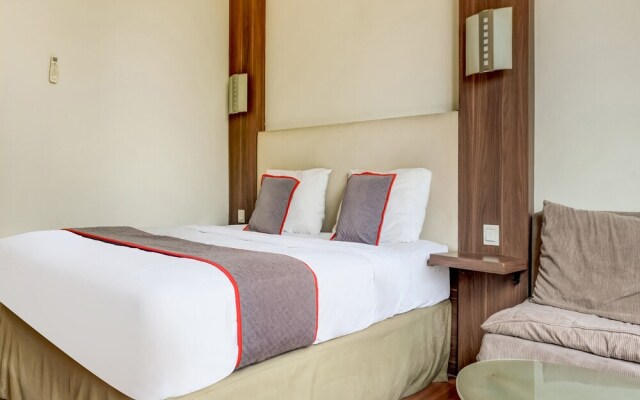 Townhouse OAK Hotel Grand Cikarang