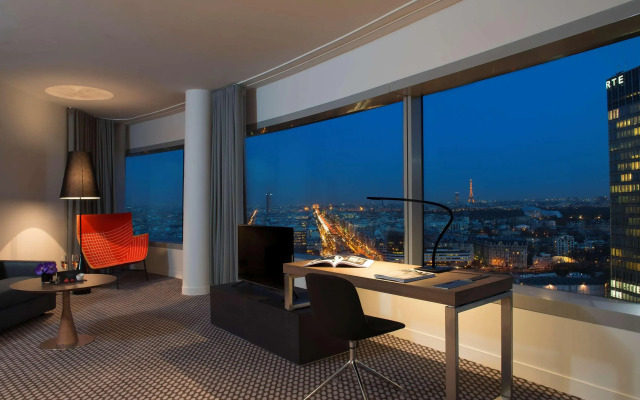 Melia Paris La Defense