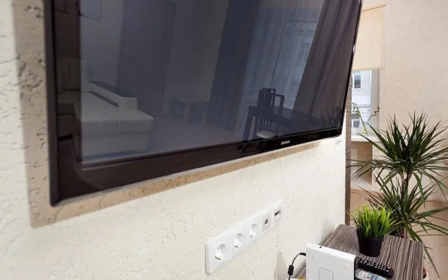 Рядом с Кремлем